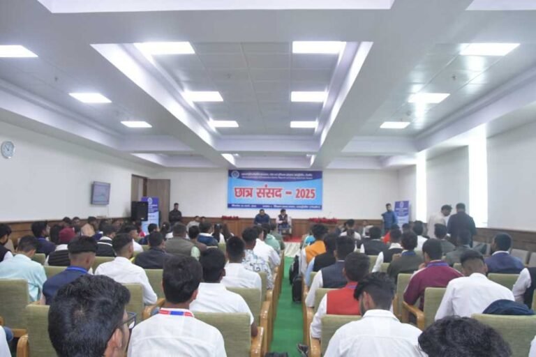 “छात्र संसद 2025” का भव्य शुभारंभ, कई महत्वपूर्ण मुद्दों पर हुई चर्चा