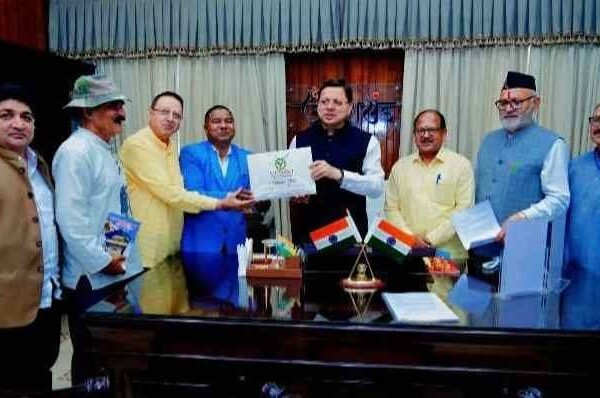 उत्तराखंड के प्रवासी बंधुओं को “मेरी गणना मेरे गाँव” अभियान से जोड़ने हेतु मुख्यमंत्री से प्रतिनिधिमंडल की वार्ता